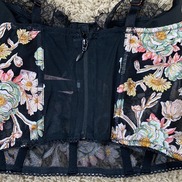 NWT Victoria’s Secret black floral bustier bra top sz 34D - Picture 8 of 10